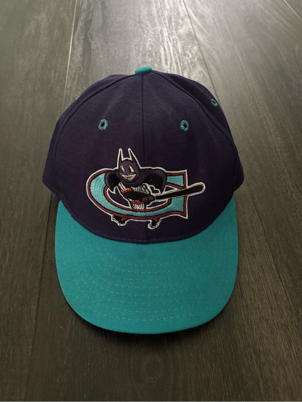 Vintage Greensboro Bats Hat Cap Pro Line Blue MiLB Baseball Fitted Size 6 7/8